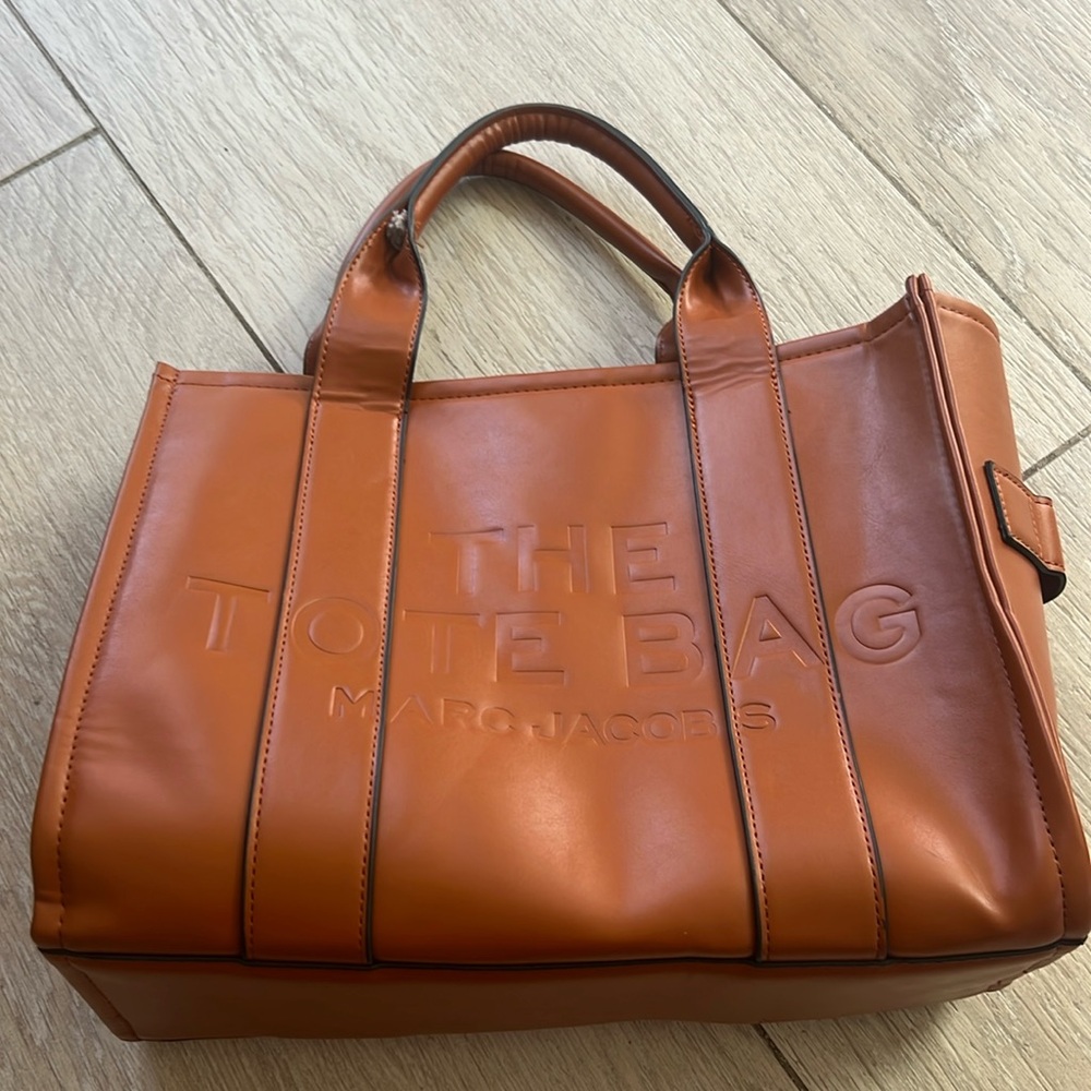 Marc Jacobs The Tote Bag